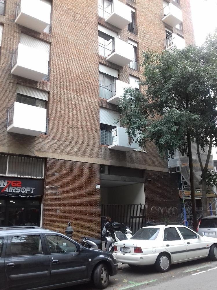 Brustar Sagrada Familia Hotel Barcelona Exterior foto